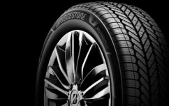 Bridgestone выпустила новые всесезонные «туринговые» шины